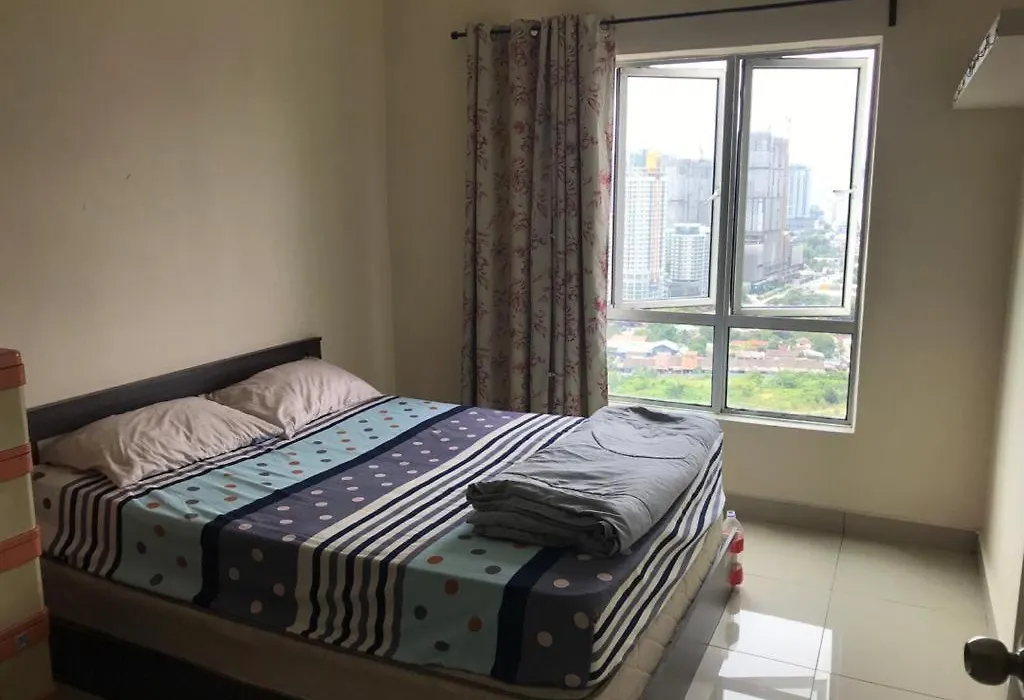 Oug Parklane Room Bilik-1